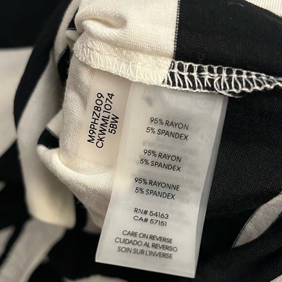 NWT Calvin Klein Cold Shoulder Top - Picture 4 of 4